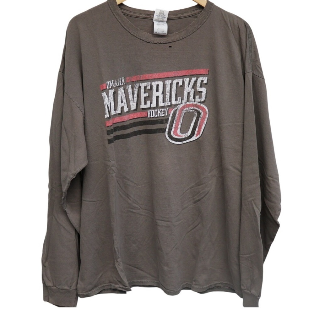 Omaha UNO Mavericks Hockey Distressed Graphic‎ LS T-Shirt Soft THIN 2XL